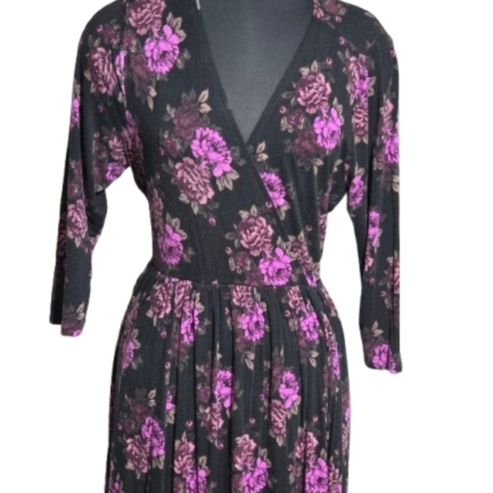 Torrid Super Soft Floral Surplice Skater Dress Black Purple Size 2 (18/20) image 5